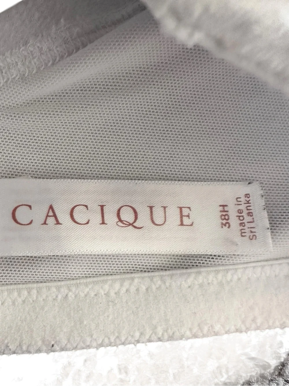 Cacique Smoothing Underwire Bra Full Coverage Support White Size 38H‎